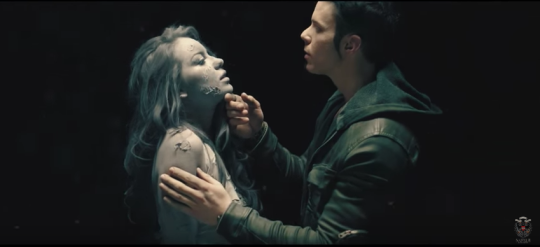 You are currently viewing Kamelot a lansat un nou videoclip